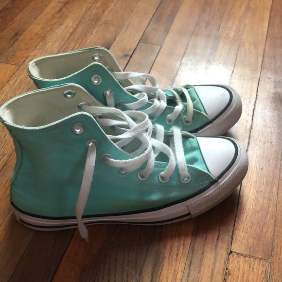 Converse - Picture 3 of 4